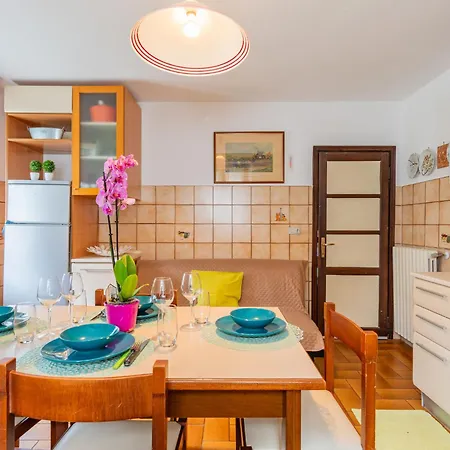 Mila By Interhome Colico